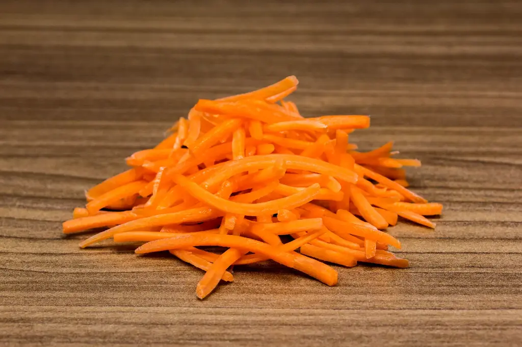 Carrot Mini  Carrot Shred - CAL (12 x 10oz)